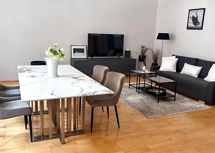 90Qm Designerwohnung Mit Kueche Und Jacuzzi In Do-City