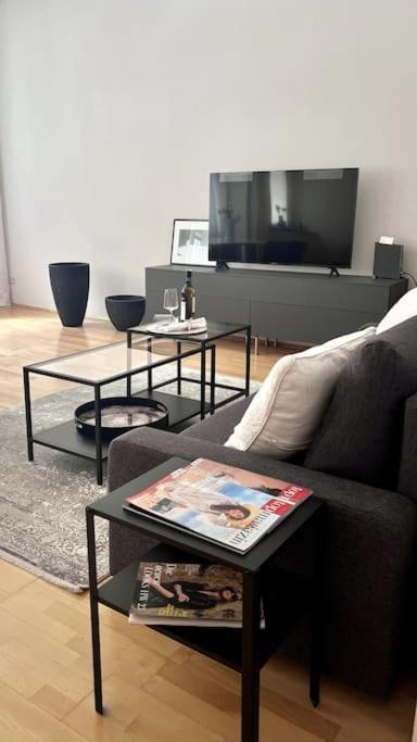 90qm Designerwohnung Mit Kueche Und Jacuzzi In Do-city Apartment Dortmund