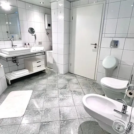 90Qm Designerwohnung Mit Kueche Und Jacuzzi In Do-City Dortmund Exterior photo