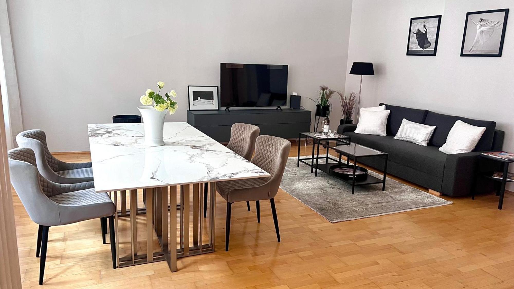 Apartment 90qm Designerwohnung Mit Kueche Und Jacuzzi In Do-city *
