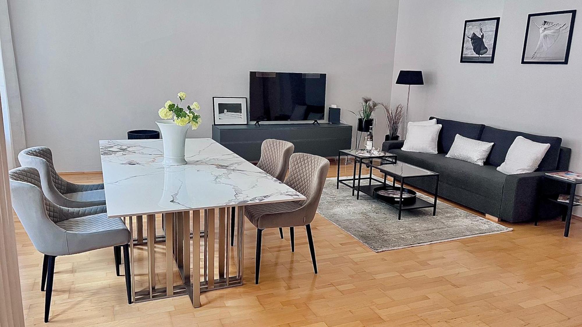 Apartment 90qm Designerwohnung Mit Kueche Und Jacuzzi In Do-city Dortmund