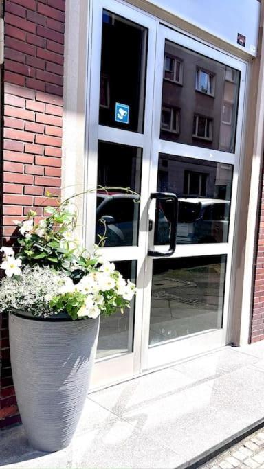 Apartment 90qm Designerwohnung Mit Kueche Und Jacuzzi In Do-city